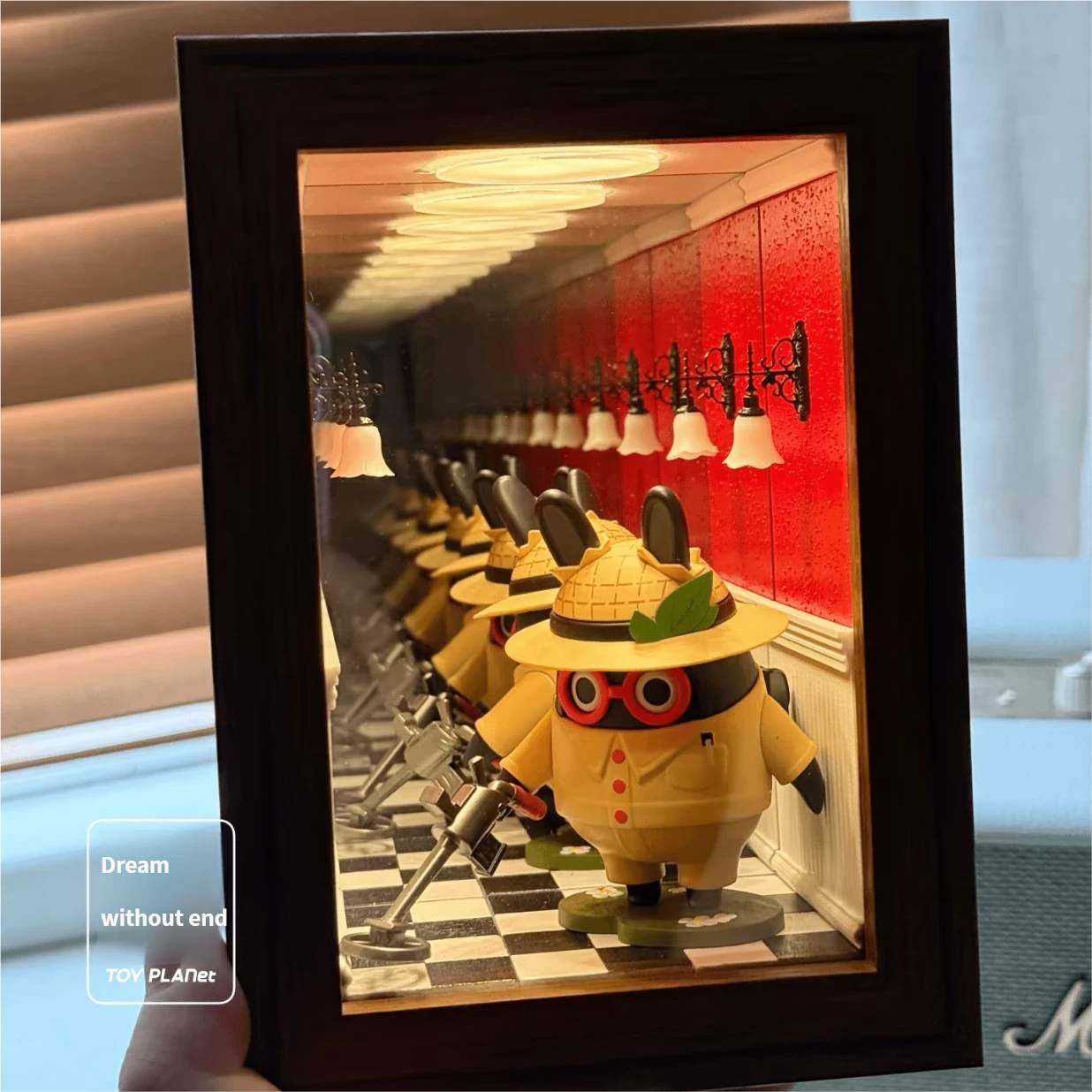 Dream without end — vintage infinity mirror art display shadow box
